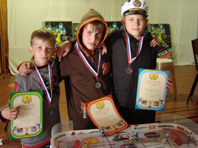 призёры у старших: Аверчев, Гриценко, Елисеев